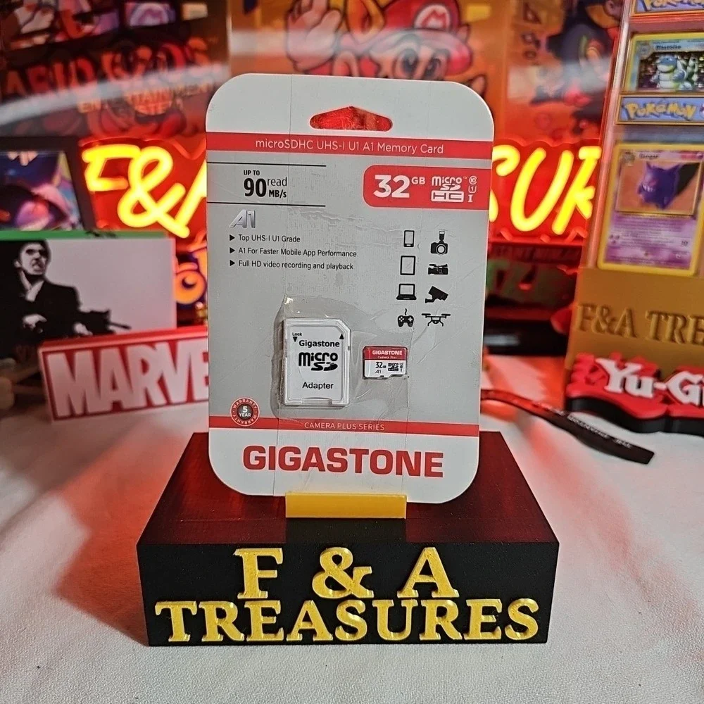 Gigastone GS-2IN1600X32GB-R Camera Plus 32-GB UHS-I U1 A1 Class 10 microSD Card